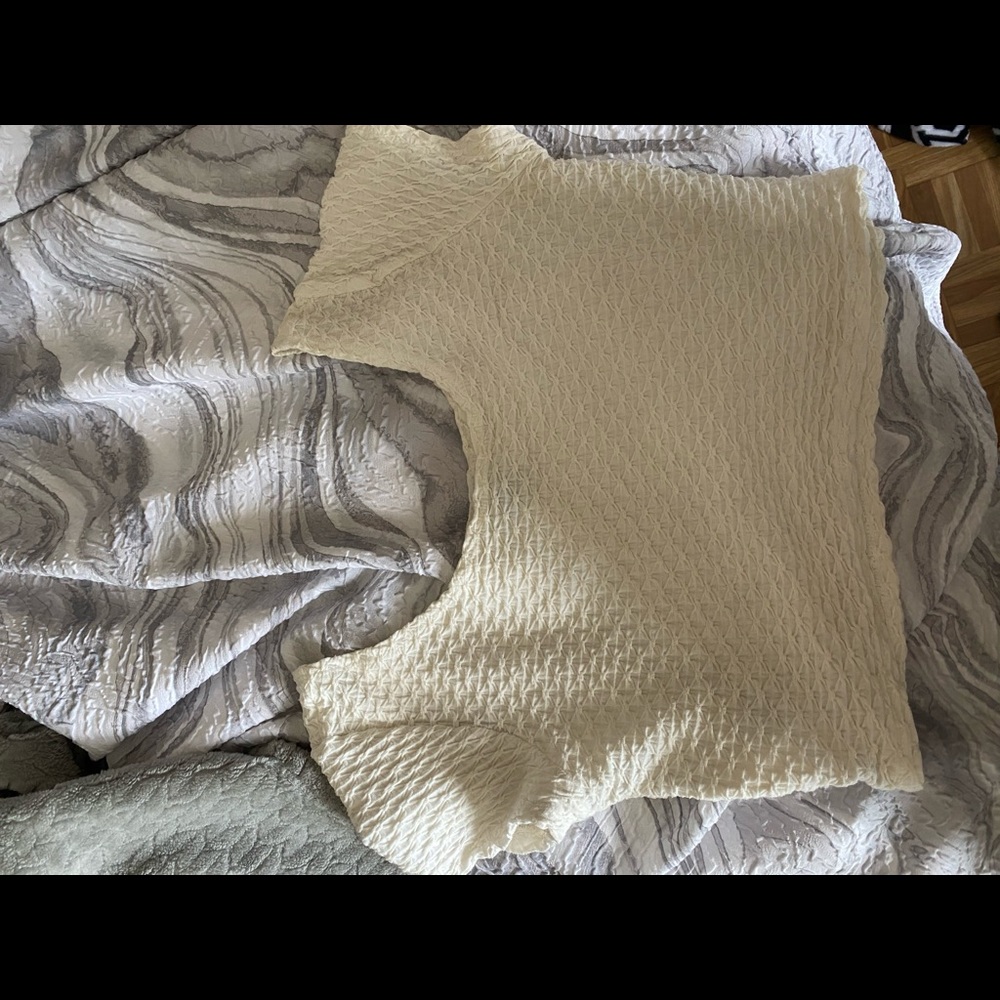 Top - Picture 3 of 3